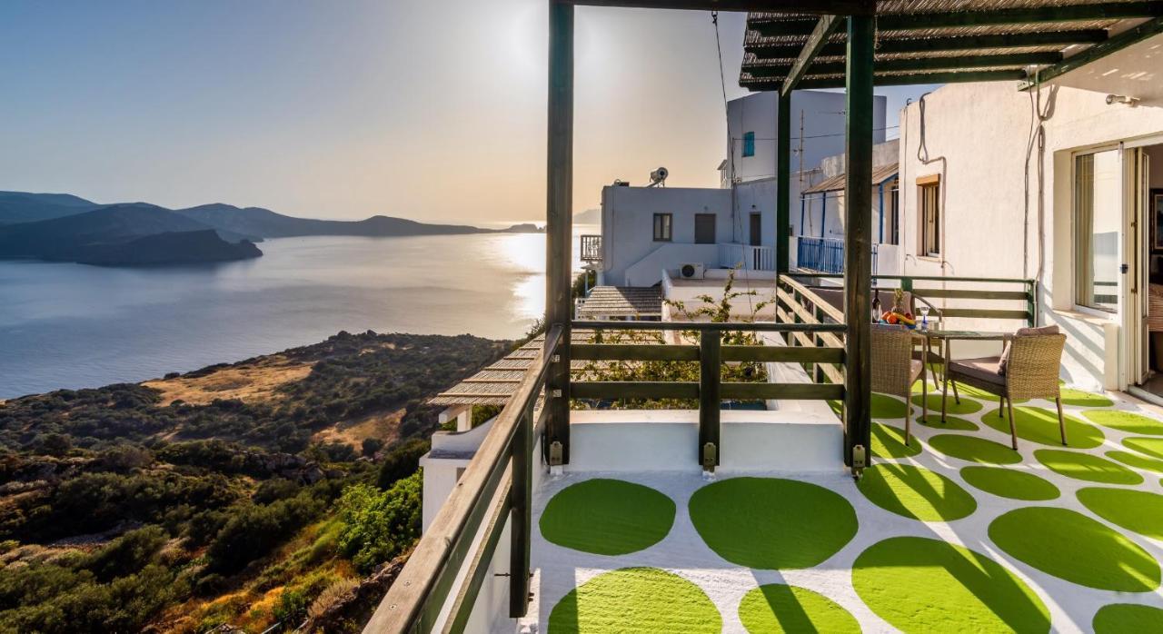 Вілла Melisses Sea View House Plaka  Екстер'єр фото