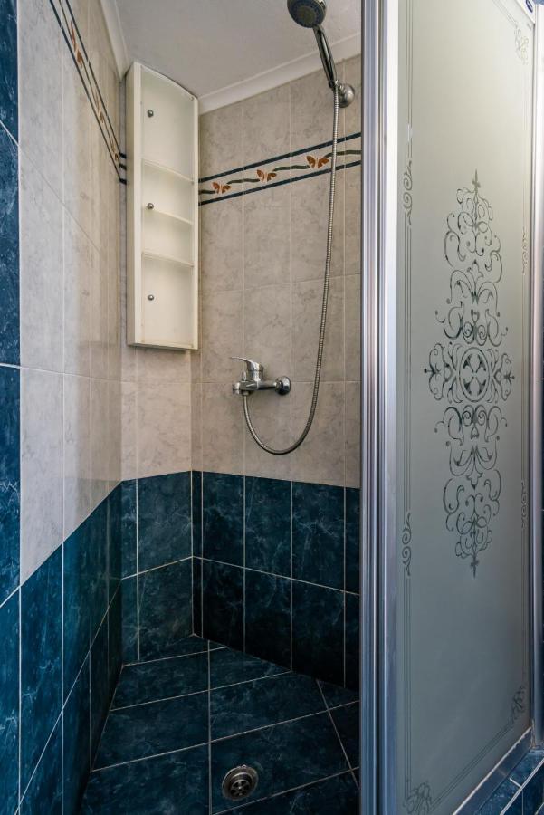 Вілла Melisses Sea View House Plaka  Екстер'єр фото